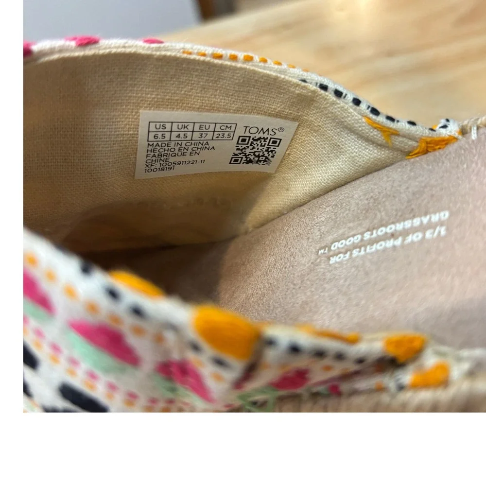 TOMS Monica Wedge Sandals Women 6.5 Multi Color Embroidered Espadrille